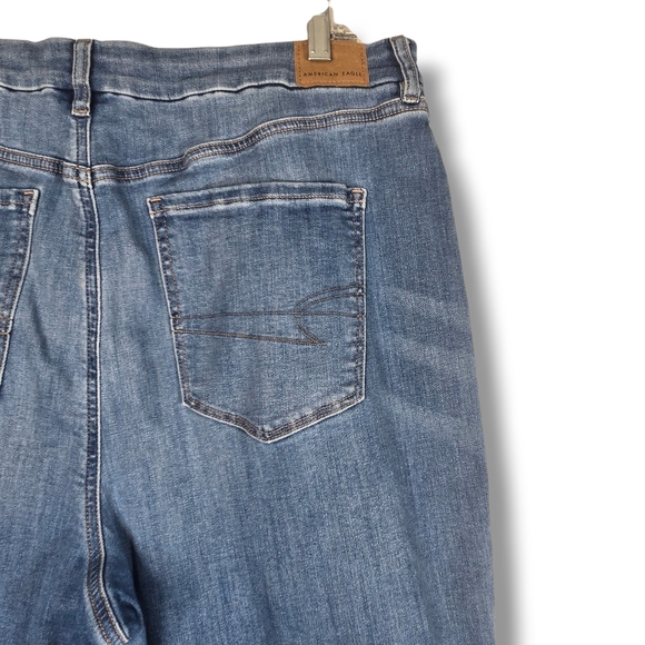 American Eagle Super Curvy High Rise Flare Jean Blue Stretch 18 Short 18S - Picture 14 of 15